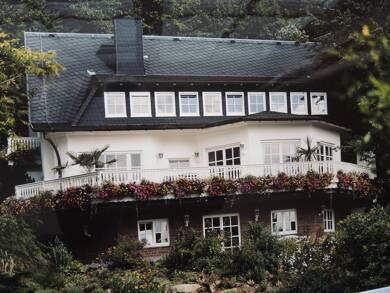Einfamilienhaus zum Kauf 349.000 € 9 Zimmer 294 m² 1.920 m² Grundstück frei ab sofort Jossa Sinntal 36391
