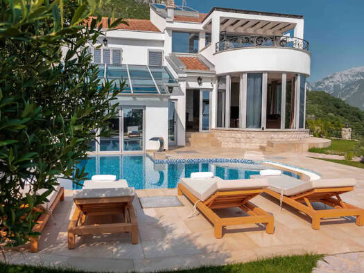 Villa zum Kauf 4.200.000 € 6 Zimmer 1.390 m² Bar 85000