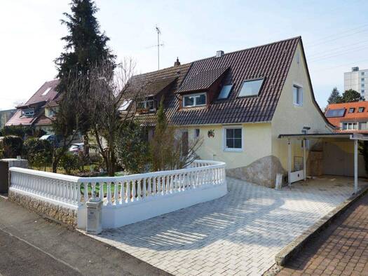 Doppelhaushälfte zum Kauf 590.000 € 4 Zimmer 100 m² 410 m² Grundstück Rot Stuttgart 70437