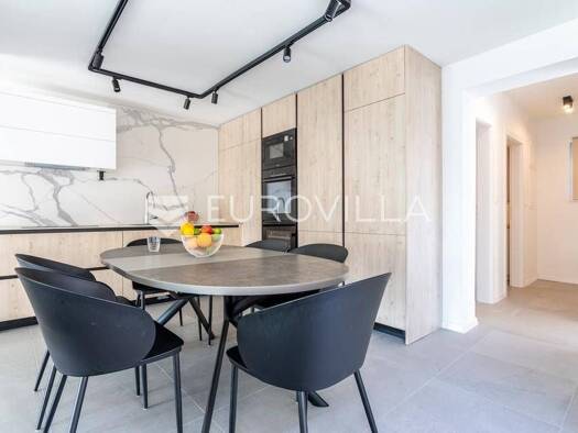 Haus zum Kauf 1.200.000 € 4 Zimmer 232 m² Okrug Gornji Okrug