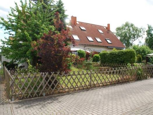 Reihenmittelhaus zum Kauf 255.000 € 5 Zimmer 144 m² 171 m² Grundstück frei ab sofort Zum Unterdorf, 06237 Kötschlitz Zöschen Leuna 06237