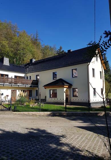 Einfamilienhaus zum Kauf 500.000 € 11 Zimmer 250 m² 1.200 m² Grundstück Kamsdorf 07333