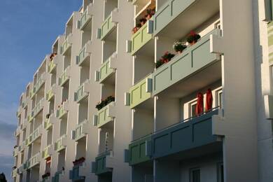 Wohnung zur Miete 349 € 2 Zimmer 53,7 m² 4. Geschoss Sankt-Josef-Straße 20e Marktbreite Magdeburg 39130
