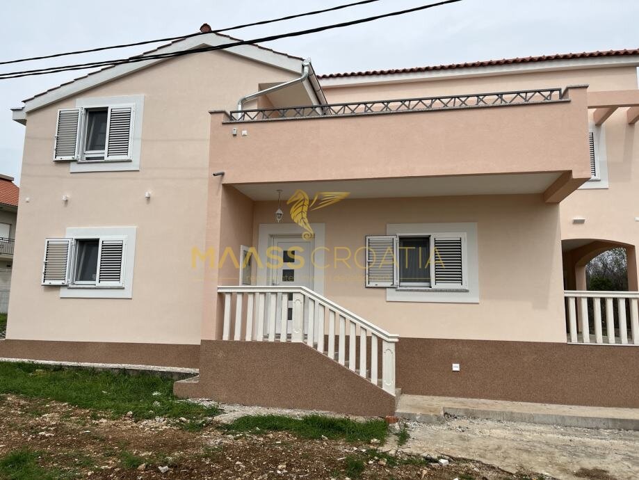 Haus zum Kauf 809.000 € 6 Zimmer 245 m²<br/>Wohnfläche 927 m²<br/>Grundstück Vodice 22110