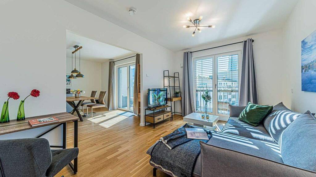 Wohnung zur Miete 2.410 € 2,5 Zimmer 79 m² 4. Geschoss frei ab 15.04.2026 Fechenheim Frankfurt am Main 60314