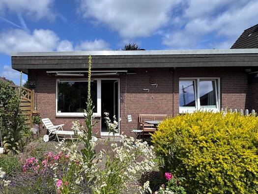 Bungalow zum Kauf 300.000 € 3 Zimmer 90 m² 844 m² Grundstück Nortorf 24589