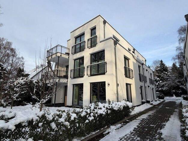 Wohnung zur Miete 2.400 € 4 Zimmer 131,1 m² EG Marienthal Hamburg 22041