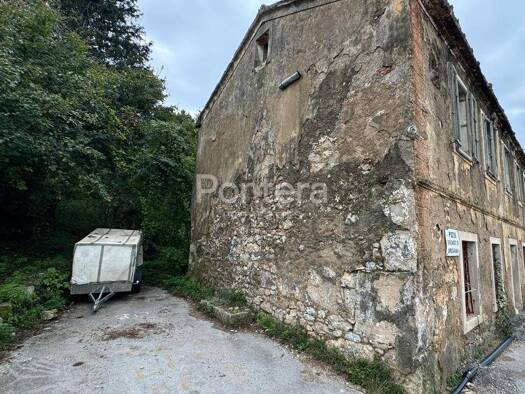 Haus zum Kauf 99.000 € 4 Zimmer 152 m² Podrvanj, Cavle Čavle
