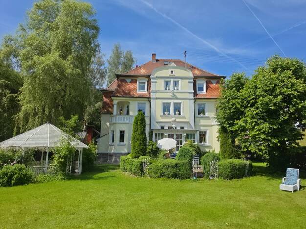 Haus zum Kauf 499.500 € 12 Zimmer 376 m² 5.131 m² Grundstück Gifting Wilhelmsthal 96352