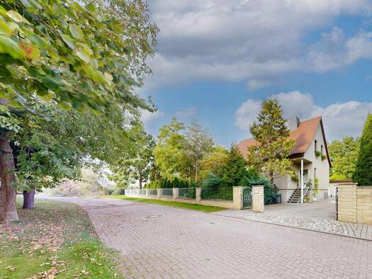 Haus zum Kauf 395.000 € 5 Zimmer 139 m² 5.924 m² Grundstück Glöthe Staßfurt 39443