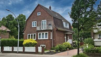 Stadthaus zum Kauf 329.000 € 6 Zimmer 150 m² 811 m² Grundstück frei ab sofort Cuxhaven Cuxhaven 27472