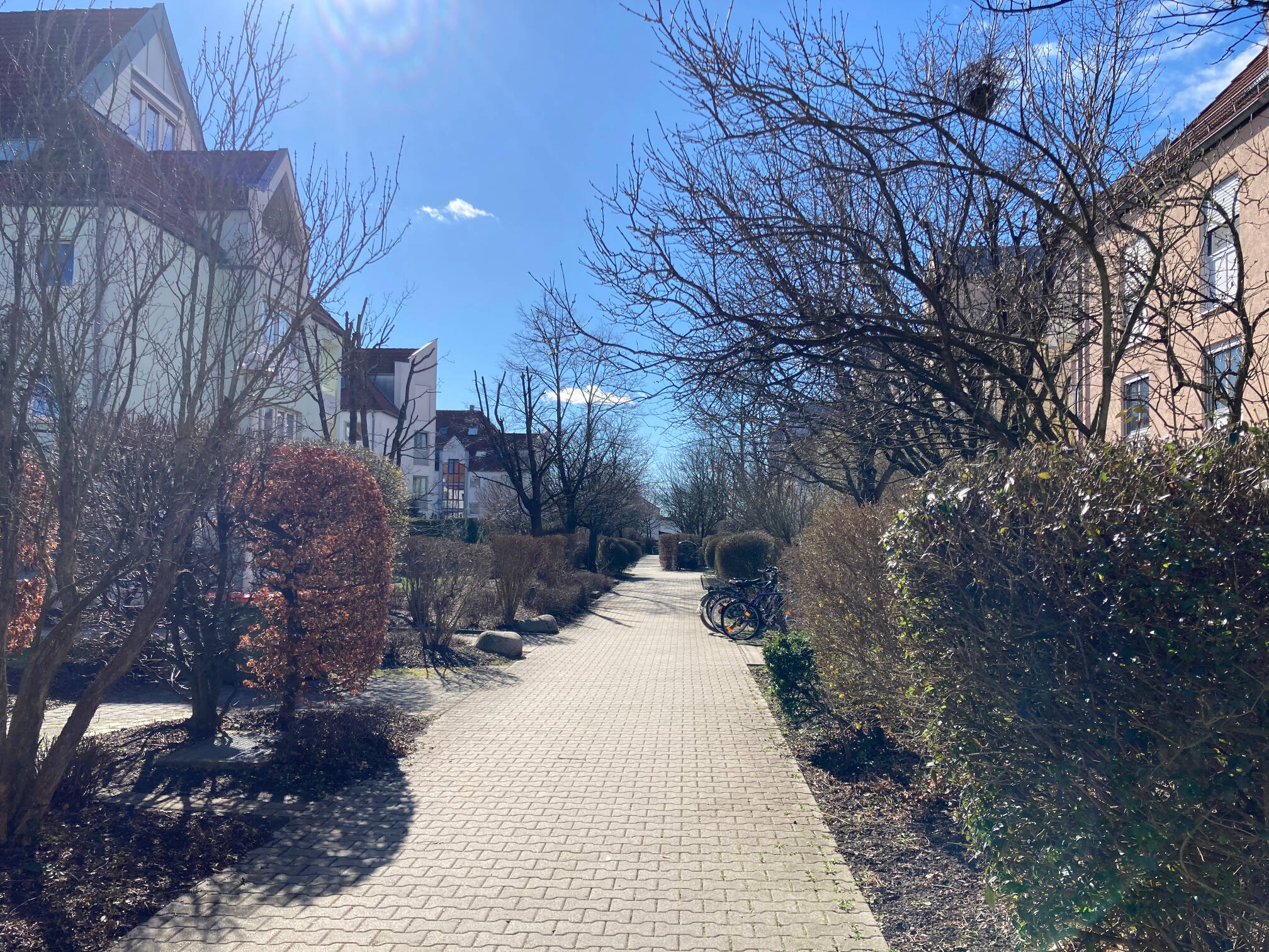 Über diese Immobilie – Straße nicht freigegeben, 86179 Augsburg – Vorschaubild 3
