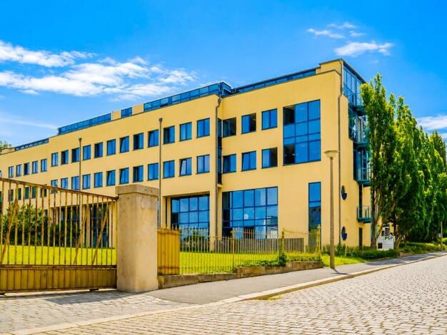 Bürofläche zur Miete provisionsfrei 9 € 560 m² Bürofläche Südvorstadt-West Ortsamtsbereich Plauen 01187