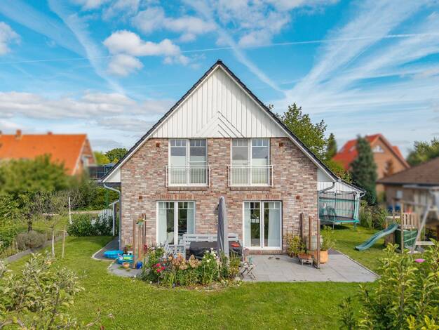 Einfamilienhaus zur Miete 1.950 € 4 Zimmer 145,6 m² 800 m² Grundstück frei ab 01.12.2026 Drennhausen Drage 21423