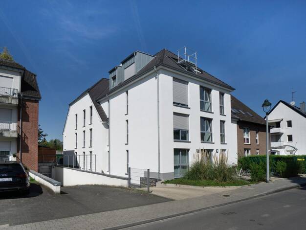 Mehrfamilienhaus zum Kauf als Kapitalanlage geeignet 4.600.000 € 24 Zimmer 850,7 m² 1.197 m² Grundstück Düsseldorf 40468