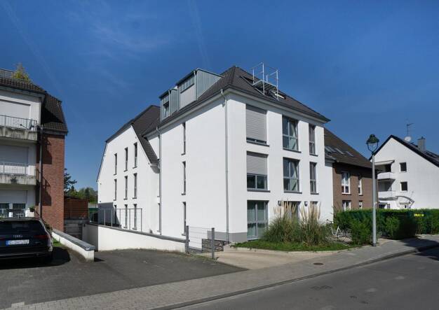 Mehrfamilienhaus zum Kauf als Kapitalanlage geeignet 4.600.000 € 24 Zimmer 850,7 m² 1.197 m² Grundstück Unterrath Düsseldorf 40468
