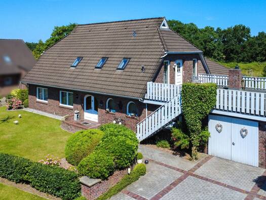 Mehrfamilienhaus zum Kauf 355.000 € 10 Zimmer 255 m² 1.133 m² Grundstück Willen Wittmund 26409