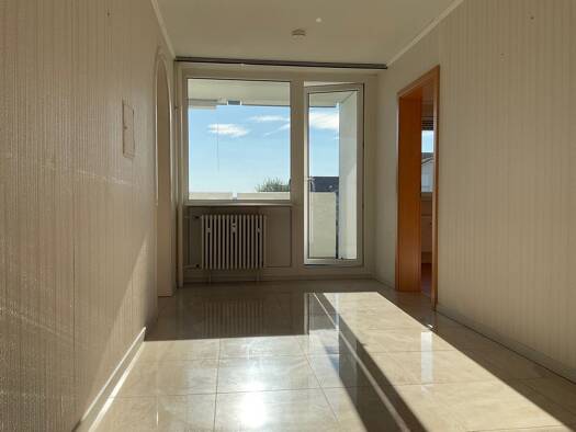 Wohnung zum Kauf 160.000 € 3 Zimmer 86,7 m² frei ab sofort Blumberg Blumberg 78176