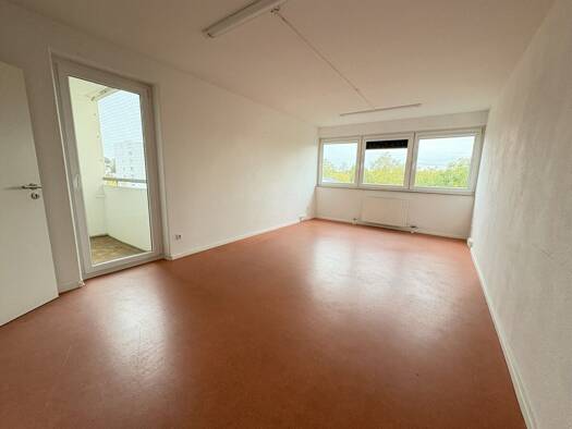 Wohnung zum Kauf 179.000 € 2 Zimmer 68 m² 5. Geschoss frei ab sofort Berliner Straße 8 Bietigheim Bietigheim-Bissingen 74321