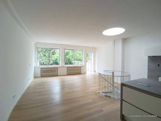 Maisonette zur Miete 1.100 € 2 Zimmer 136 m² EG frei ab sofort Ostwall 71 Cracau Krefeld 47798