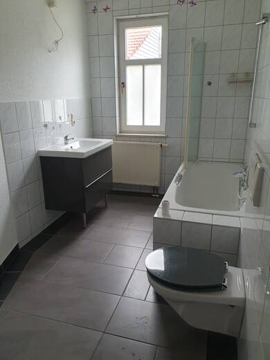 Wohnung zur Miete 510 € 3 Zimmer 79 m² Geschoss EG/2 Johannesgasse 9 Schmalkalden Schmalkalden 98574