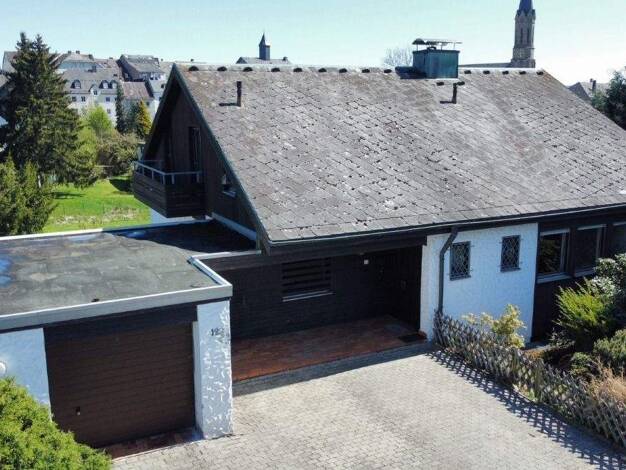 Einfamilienhaus zum Kauf 289.500 € 11 Zimmer 229 m² 1.062 m² Grundstück Münchberg 95213