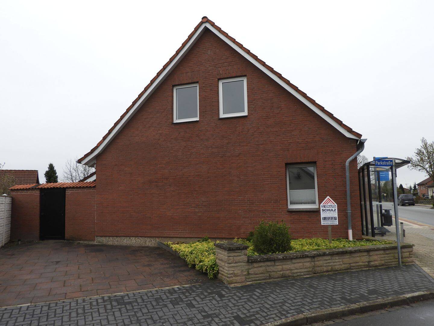 Immobilie in Wittingen - Einfamilienhaus mit Einliegerwohnung und Doppelgarage * Bromer Str. 30 * 29378 Wittingen - Bild 3