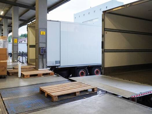 Lagerhalle zur Miete 3.420 m² Lagerfläche teilbar ab 1.210 m² Mühlhausen Mühlhausen im Täle 73347