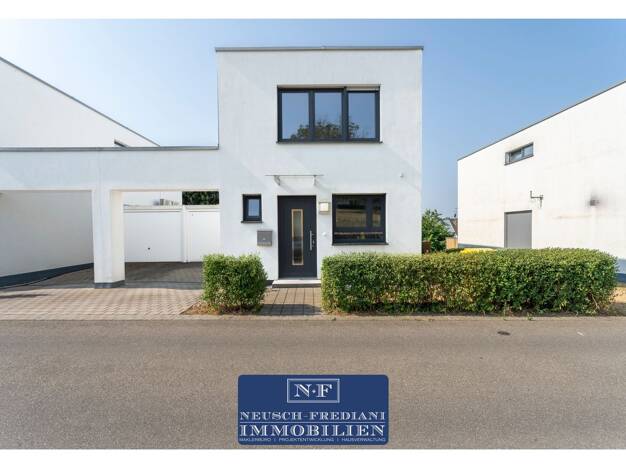 Haus zum Kauf 529.000 € 4,5 Zimmer 133,4 m² 347 m² Grundstück frei ab 16.09.2026 Nussbaumhain 18 Lahr Lahr/Schwarzwald 77933