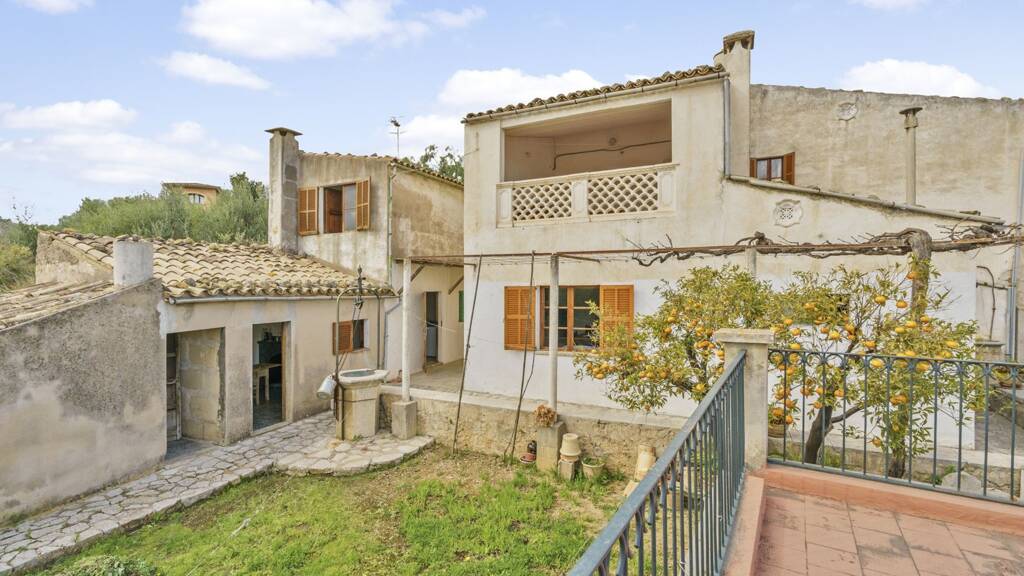 Stadthaus zum Kauf 595.000 € 6 Zimmer 221 m² 302 m² Grundstück Selva 07313