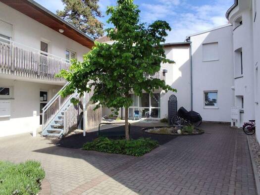 Wohnung zur Miete 600 € 2 Zimmer 40,6 m² 1. Geschoss frei ab sofort Zirndorf 90513