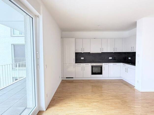 Wohnung zur Miete 1.583 € 3 Zimmer 96,8 m² 2. Geschoss frei ab sofort Mainzer Landstraße 372 Gallus Frankfurt 60326