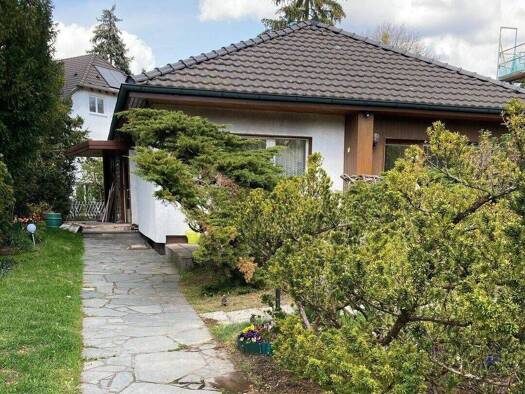 Bungalow zum Kauf provisionsfrei 1.200.000 € 5 Zimmer 110 m² 743 m² Grundstück frei ab sofort Zehlendorf Steglitz-Zehlendorf 14163