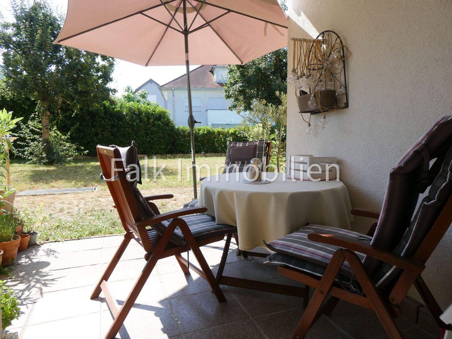 Immobilie in Schwetzingen - ***Investitionsgelegenheit! Vermietete 2 ZKB, Terrasse+TG-Stellplatz in Schwetzingen-Schälzig*** - Bild 1