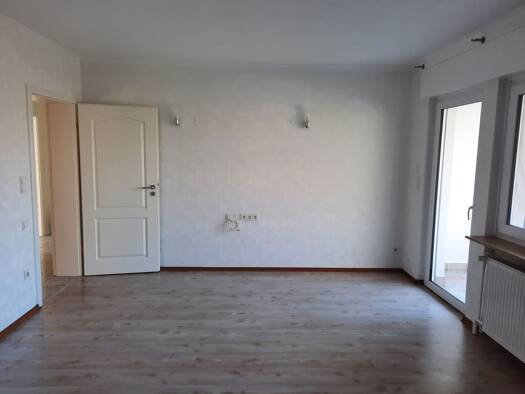 Wohnung zur Miete 650 € 2,5 Zimmer 68 m² Geschoss EG/3 frei ab sofort Bad Hersfeld 36251