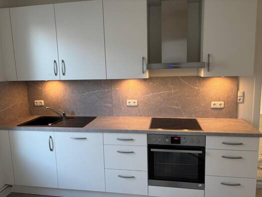 Wohnung zur Miete 750 € 3 Zimmer 90 m² Geschoss EG/1 frei ab sofort Marne 25709