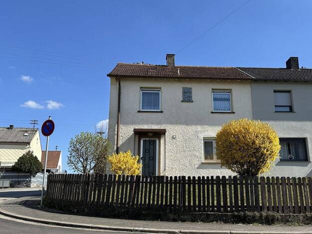 Doppelhaushälfte zum Kauf provisionsfrei 165.000 € 4,5 Zimmer 86 m² 294 m² Grundstück Oberbexbach Bexbach 66450