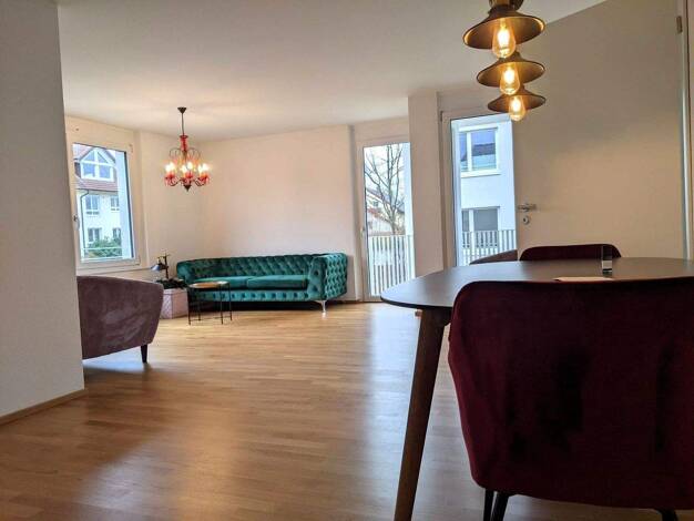 Wohnung zur Miete 1.300 € 3 Zimmer 88,8 m² 1. Geschoss frei ab 01.01.2026 Hegner Straße 7-10 Allensbach 78476