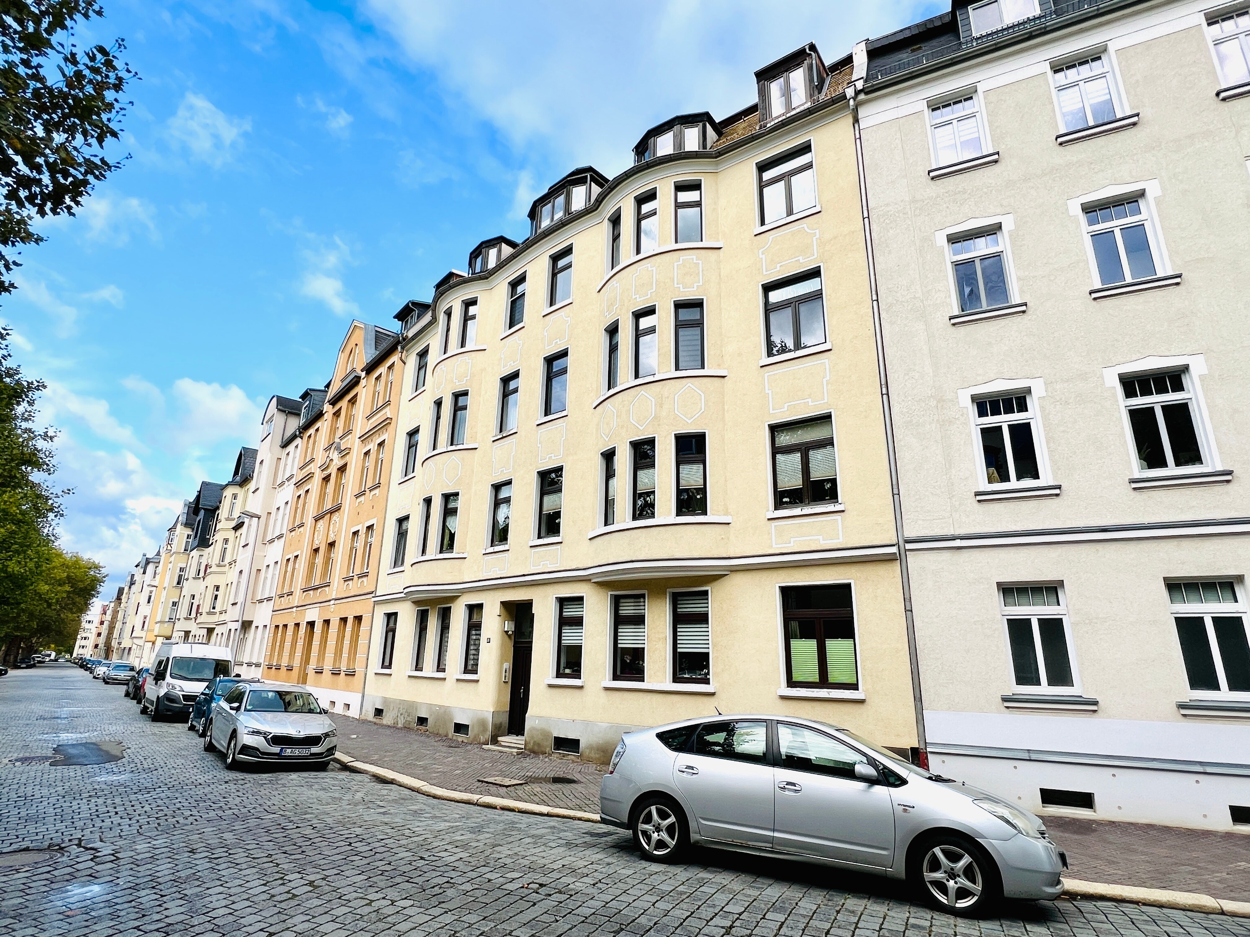 Mehrfamilienhaus zum Kauf als Kapitalanlage geeignet 640.000 € 24 Zimmer 609 m²<br/>Wohnfläche 617 m²<br/>Grundstück Gerhart-Hauptmann-Straße / Dehmelstraße Gera 07546