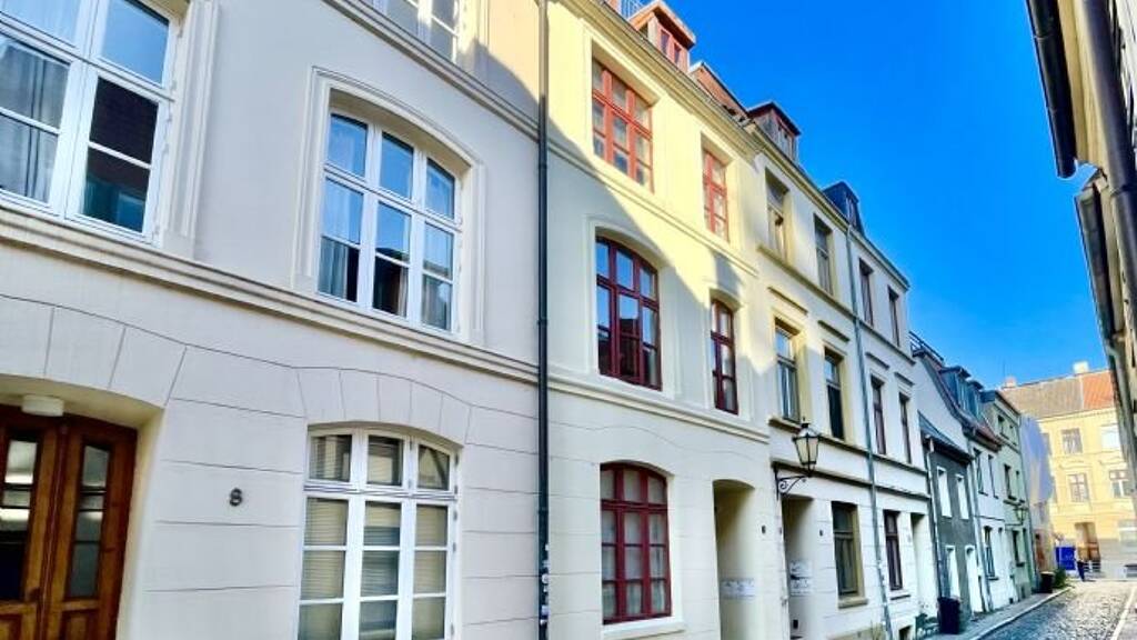 Mehrfamilienhaus zum Kauf 399.000 € 5 Zimmer 140 m² 75 m² Grundstück Blüffelstr. 10 Altstadt Wismar 23966