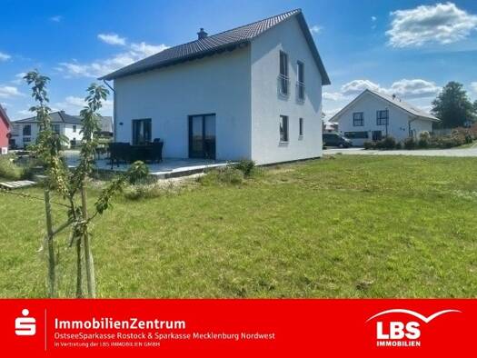 Einfamilienhaus zum Kauf 550.000 € 6 Zimmer 143,6 m² 1.309 m² Grundstück frei ab sofort Karow Dorf Mecklenburg 23972