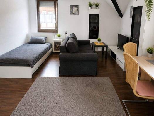 Wohnung zum Kauf provisionsfrei 149.900 € 1 Zimmer 34 m² Geschoss 2/3 frei ab sofort Hohenheimer Straße 73 Pliensauvorstadt Esslingen am Neckar 73734