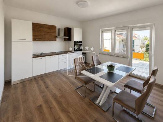 Einfamilienhaus zum Kauf 389.000 € 7 Zimmer 165 m² 120 m² Grundstück Zadar 23000