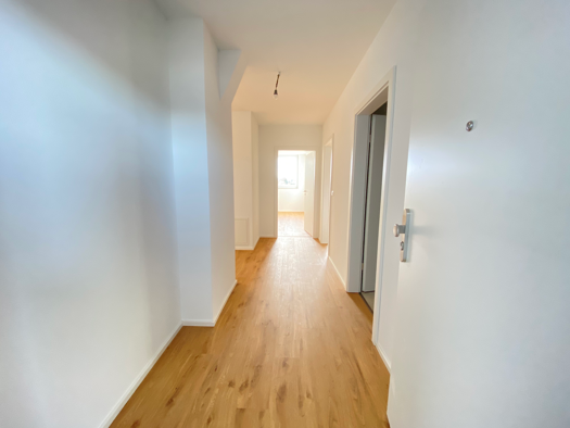 Wohnung zur Miete 1.295 € 3,5 Zimmer 90 m² Geschoss 3/4 frei ab 01.07.2026 Meisterstraße Engstlatt Balingen 72336