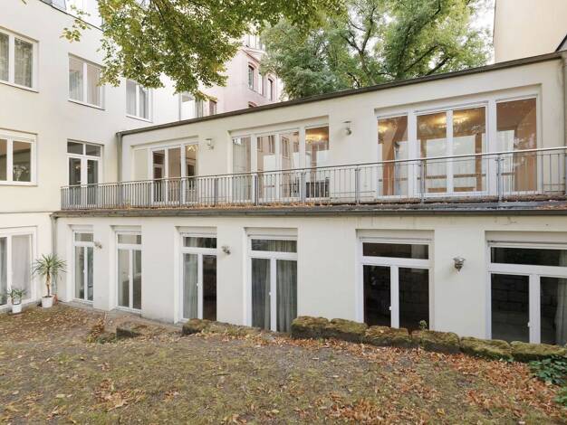 Mehrfamilienhaus zur Miete 15.000 € 10 Zimmer 650 m² 3.000 m² Grundstück frei ab 01.01.2026 Friedrichstraße 125 Mitte Berlin 10117