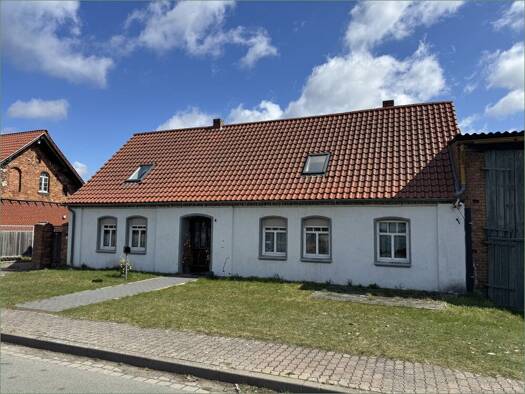 Einfamilienhaus zum Kauf 69.000 € 5 Zimmer 110 m² 896 m² Grundstück Quarnebecker Straße 4 Trippigleben Klötze 38486