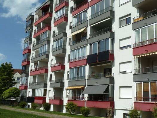 Wohnung zum Kauf 150.000 € 1,5 Zimmer 46,2 m² 8 Geschosse frei ab sofort Brucknerstraße 45 Burghausen Burghausen 84489
