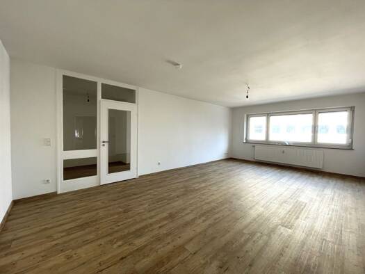 Wohnung zur Miete 745 € 2 Zimmer 79,7 m² 4 Geschosse frei ab sofort Allersberger Straße 80 Galgenhof Nürnberg 90461