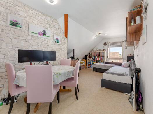 Wohnung zum Kauf 169.000 € 2,5 Zimmer 59 m² Wiernsheim Wiernsheim 75446