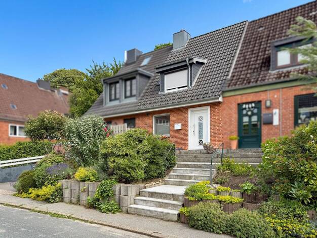 Reihenmittelhaus zum Kauf 195.000 € 3 Zimmer 91 m² 211 m² Grundstück Schleswig 24837